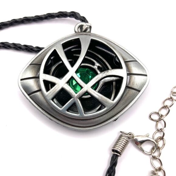 Doctor Strange Crystal Eye of Agamotto Pendant Necklace - Picture 3 of 3
